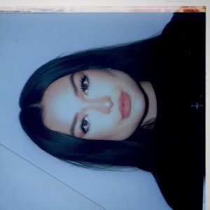 Meet your Posher, Christiane